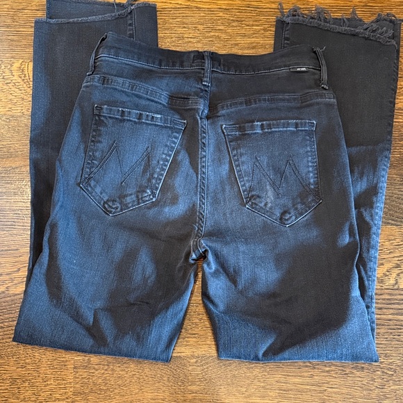MOTHER Black insider crop step fray denim - Picture 6 of 7